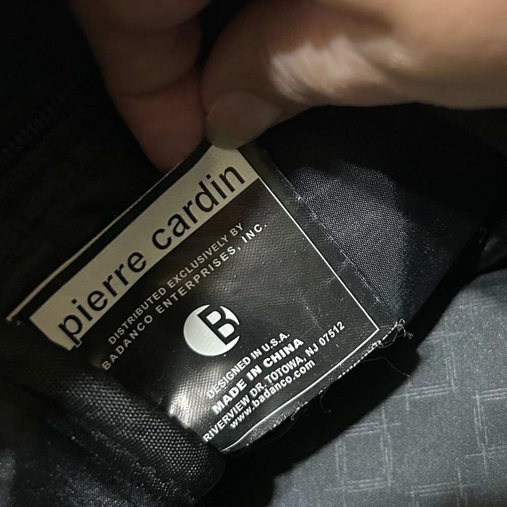 EUC Pierre Cardin Black and Gray Travel Bag - Picture 7 of 7